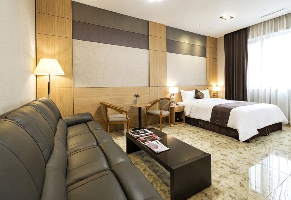 골드리버 관광호텔