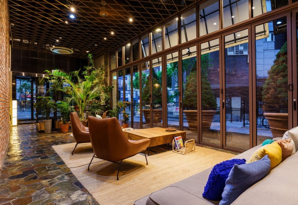 라코지스테이 서울