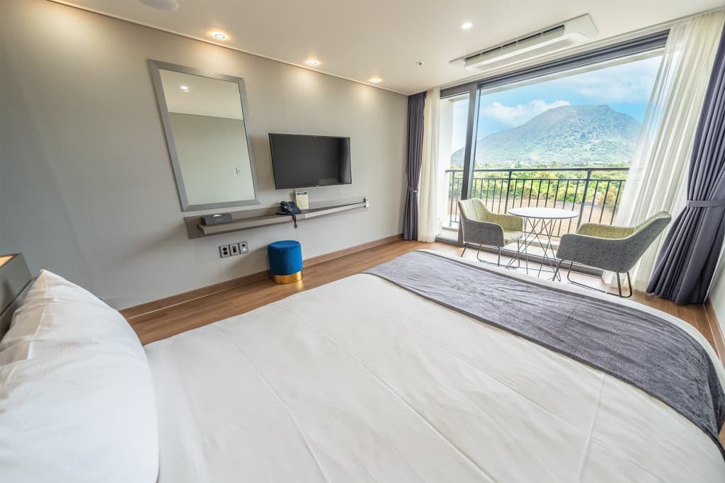 산방산호텔(구.프리뮬러호텔)